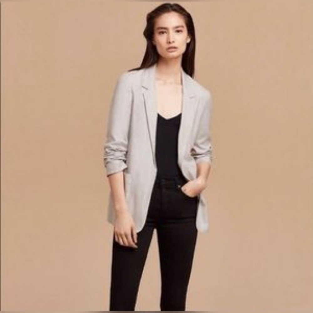 Aritzia Talula Grey Blazer